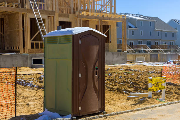 Best Porta potty delivery and setup  in Walker, MI